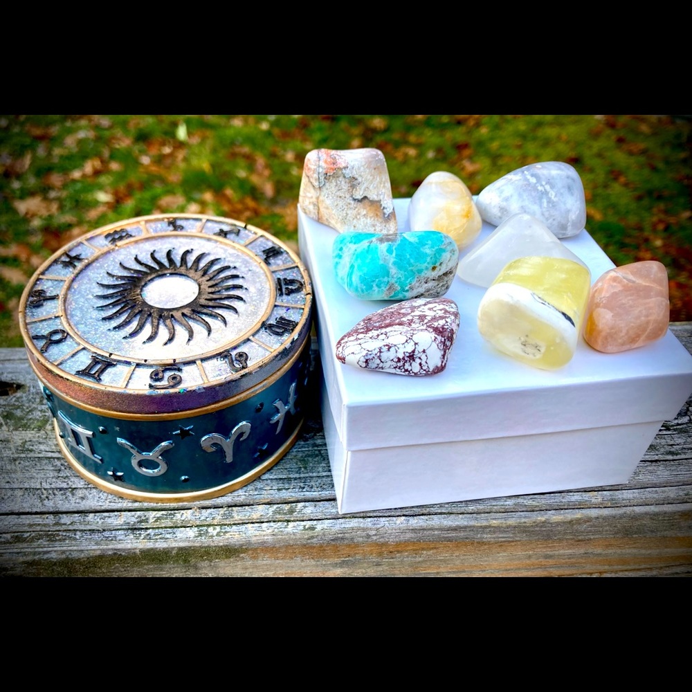 Astrology Dish filled with 8 Large Crystals & info cards! 💎💎